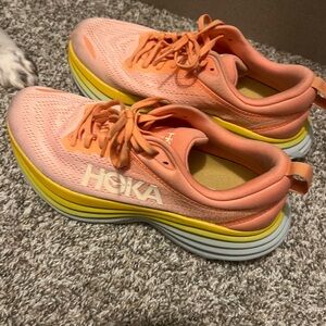 Hokas Bondi 8